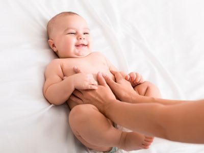 Los masajes del bebé son muy útiles